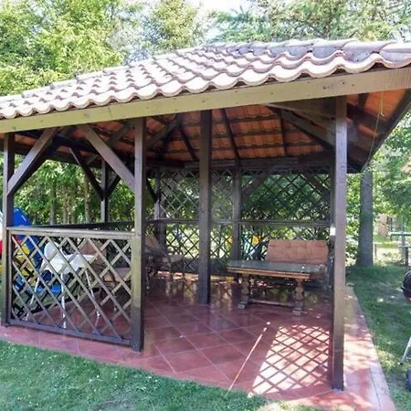 Large With A Garden In Lubiatow 鲁比亚托沃